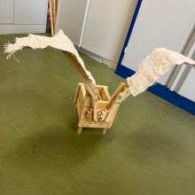 Mijn project van de cursus: Mechanica voor houten automaten. Un proyecto de Diseño de personajes, Escultura, Diseño de juguetes, Art to y Carpintería de Wybren Landman - 24.04.2024