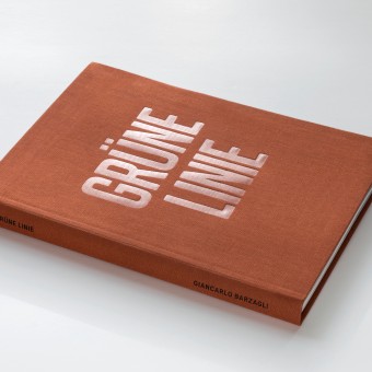 Grüne Linie. Photograph, Editorial Design, and Graphic Design project by Roberta Donatini - 02.10.2022