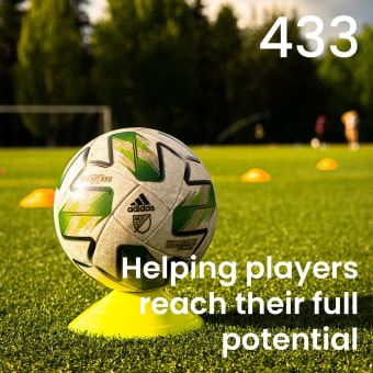 433 - An app that helps football players reach their full potential - A personal project on Design Thinking. Creative Consulting, Design Management, Creativit, Communication, Innovation Design, and Business project by Azeem Abbas - 09.12.2022