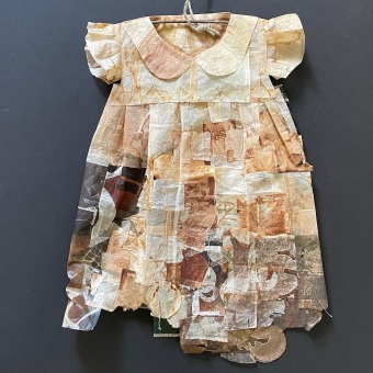 Tea Bag Dress. Design, Illustration, Costume Design, Fashion, Collage, Paper Craft, Pattern Design, Watercolor Painting, Printing, Fiber Arts, Upc, cling, Gouache Painting, Patternmaking, Dressmaking, and Fashion Illustration	 project by Ruby Silvious - 10.26.2022