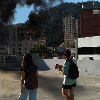 Teatro Glória em chamas. VFX, e Pós-produção audiovisual projeto de Wyucler Rodrigues - 26.11.2022