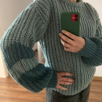 Mi proyecto del curso: Crochet: crea prendas con una sola aguja. Moda, Design de moda, Tecido, DIY, Crochê, e Design têxtil projeto de Laia Llompart - 10.04.2024