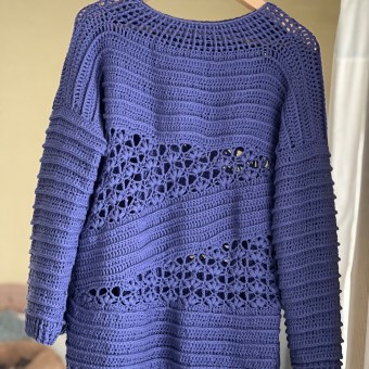 My project for course: Introduction to Crochet Short Rows for Clothing. Moda, Design de moda, Tecido, DIY, e Design têxtil projeto de dai88y - 28.04.2024