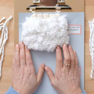 Tutorial Tecido: como fazer o nó de tapete de macramê
