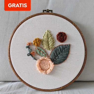 Descarga gratis: patrón botánico para bordar con punch needle de Caro Bello
