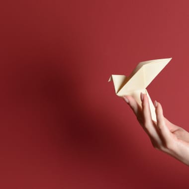 Aprende a hacer el origami del Profesor de "La casa de papel”