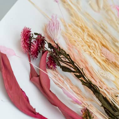 The Basic Materials to Make Beautiful Dried Flower Bouquets
