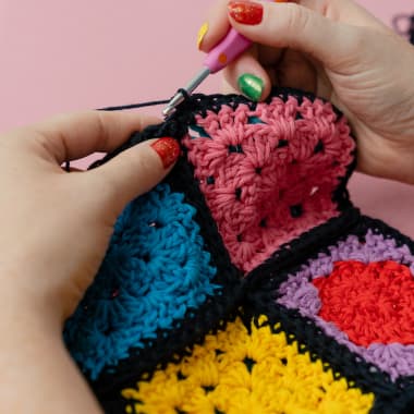 Free Pattern Guide: How to Crochet a Granny Square 