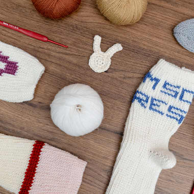 Materiales básicos para crear calcetines en crochet