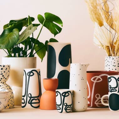 7 Keramikkünstler, denen du 2022 auf Instagram folgen solltest