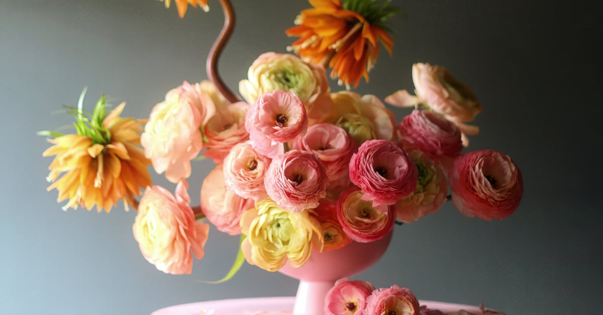 Floral Arrangement Design with Seasonal Blooms