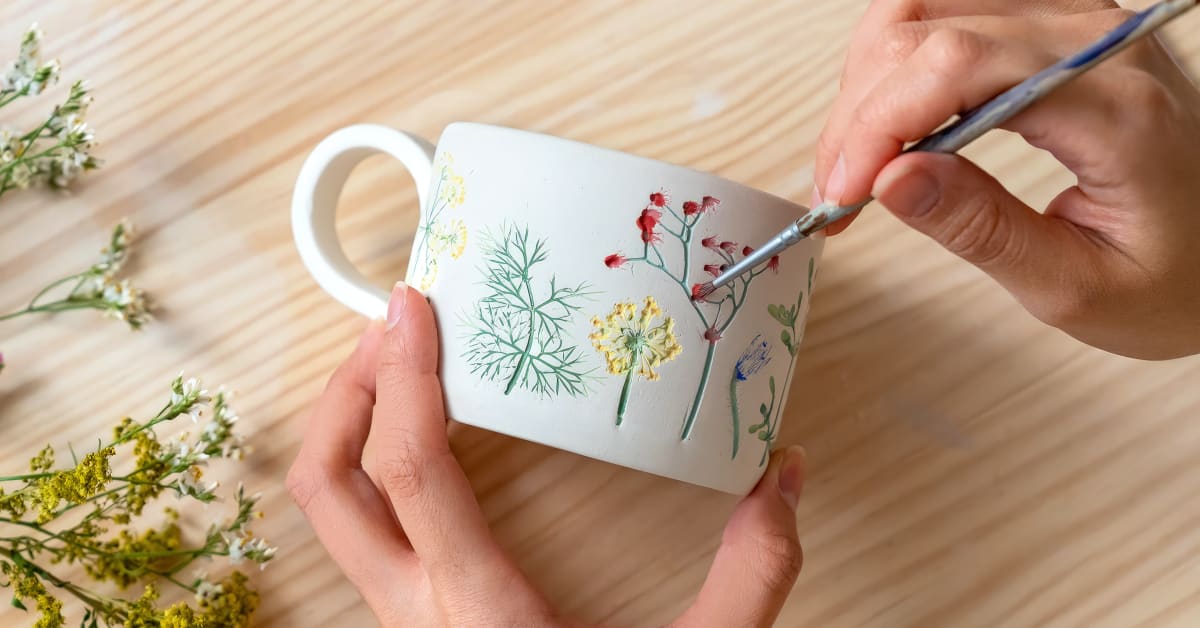 Ceramics with Floral Imprints: Make Functional Tableware