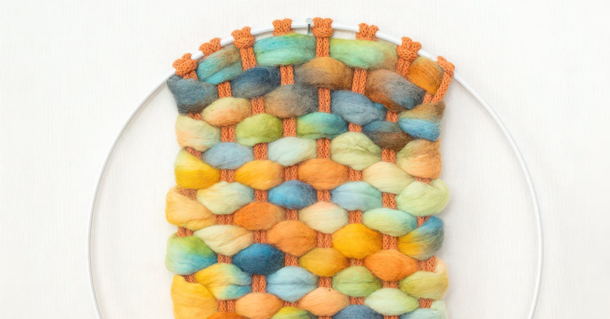 Hand-Weaving Techniques: Design Textile Accessories