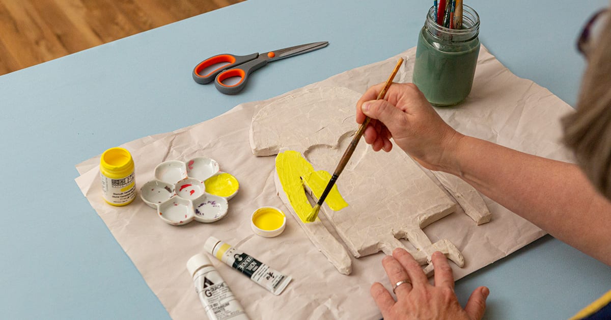 Essential Materials for Making Paper Mache Sculptures | Domestika