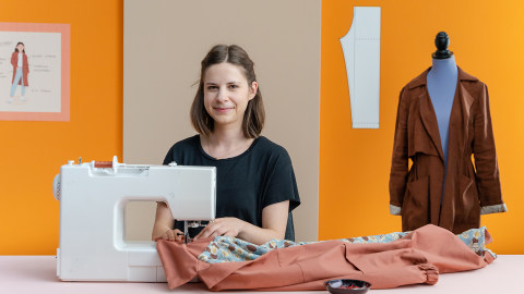 Online Class: Serger Techniques with SINGER