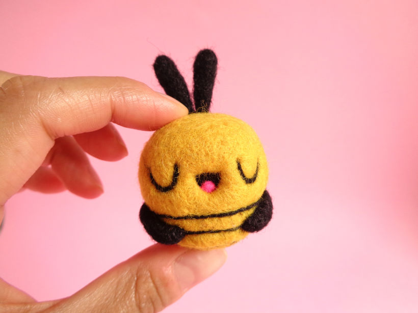 Tiny Toy - Bee 4