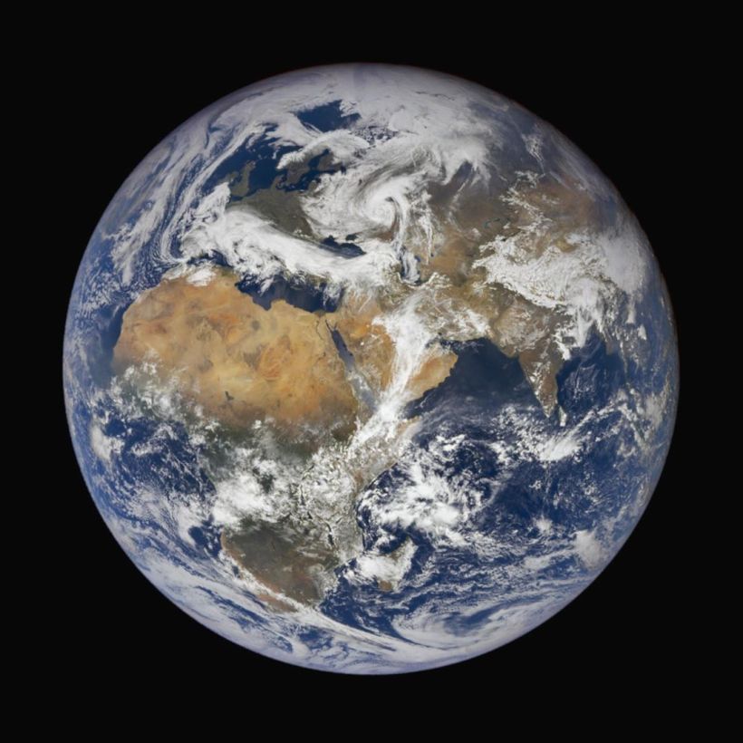 Fotografía de la Tierra a 1.4 mil kilómetros, desde el Satélite DSCVR. NASA
