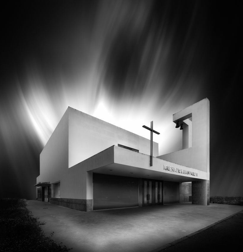 Iglesia de San Juan Pablo II en Valladolid, España. Mi Proyecto del curso Técnicas de postproducción para fotografía arquitectónica  1