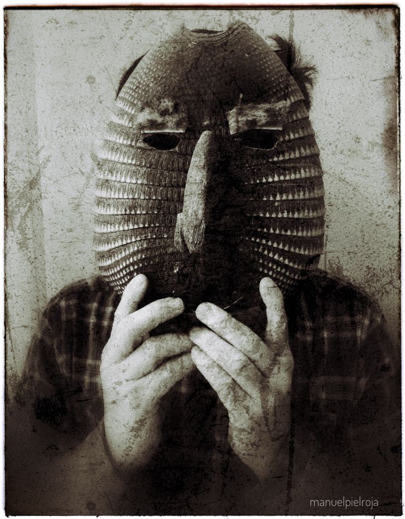 Estampa Nº XXIV Tras la máscara  © Manuel Pérez Báñez, 2020