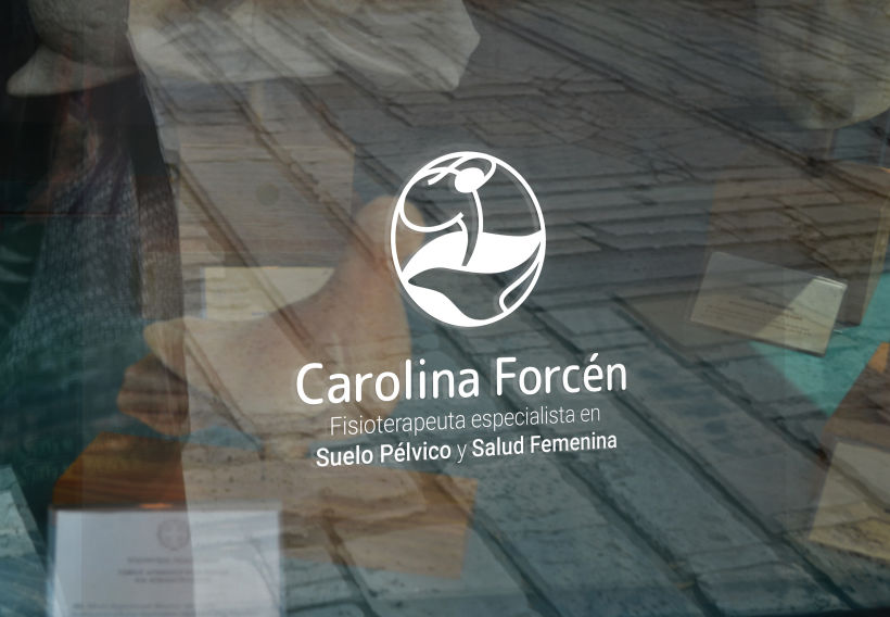 Estrategia de branding y diseño web para Carolina Forcén - Fisioterapeuta especializada en salud femenina 0