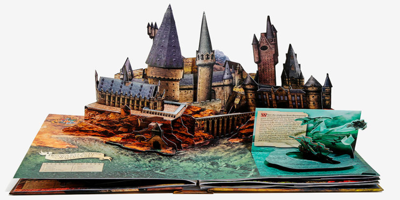 Ejemplar de un libro de la serie 'Harry Potter' en formato pop-up