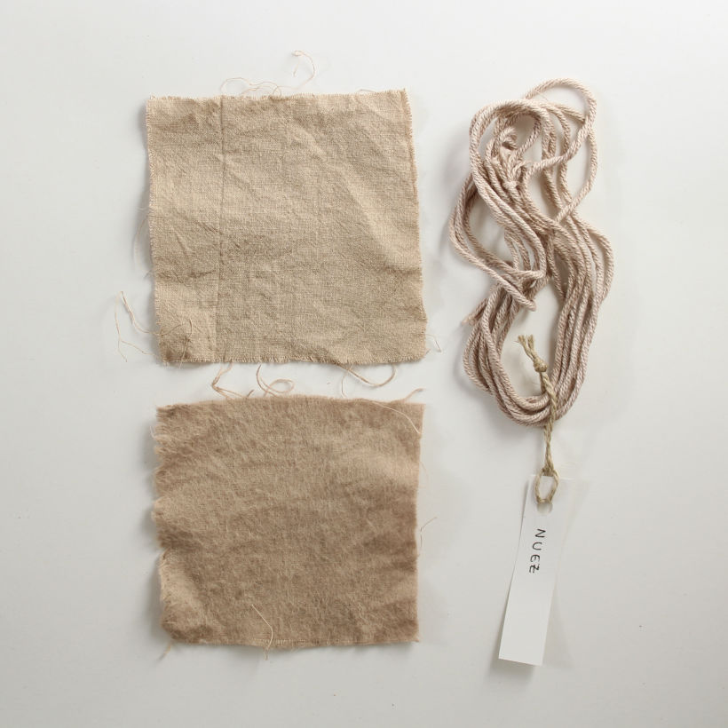 cáscara de nuez sobre hilo de algodón, franela de algodón y tela de algodón+cáñamo