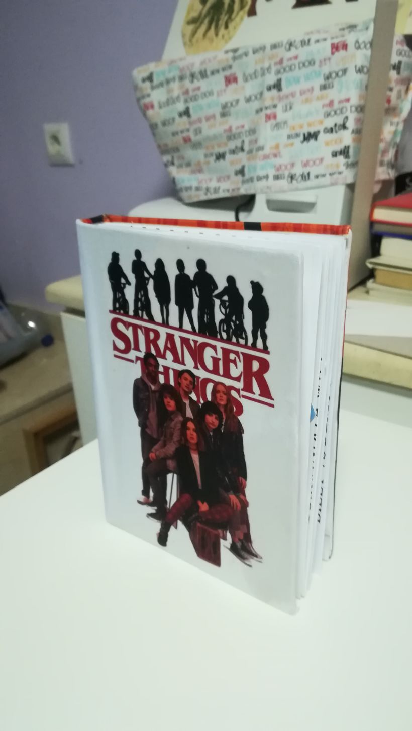 Mi libro pop-up de la serie Stranger Things
