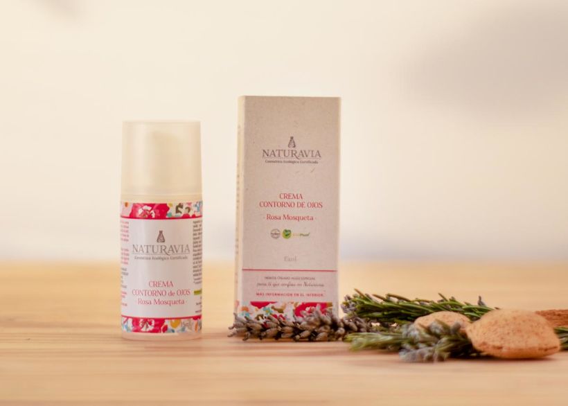 Packaging Para Naturavia Cosmética Ecológica Domestika 4369