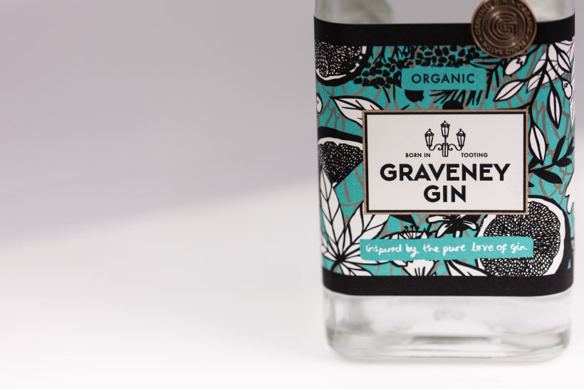 Graveney Gin Bottle Packaging 2