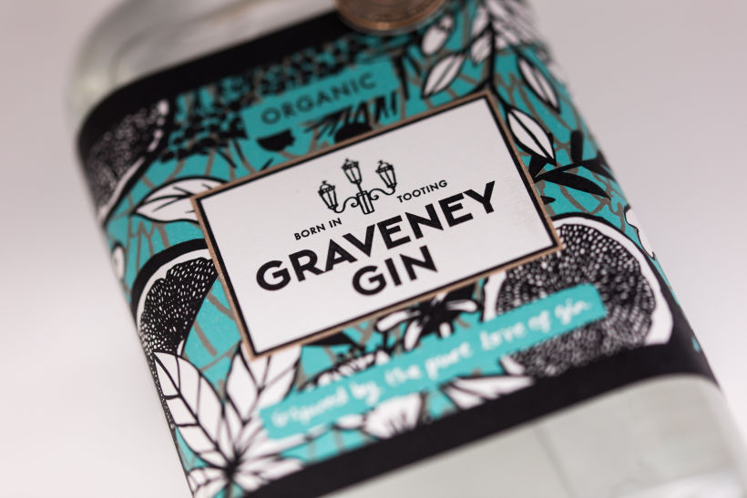 Graveney Gin Bottle Packaging 3