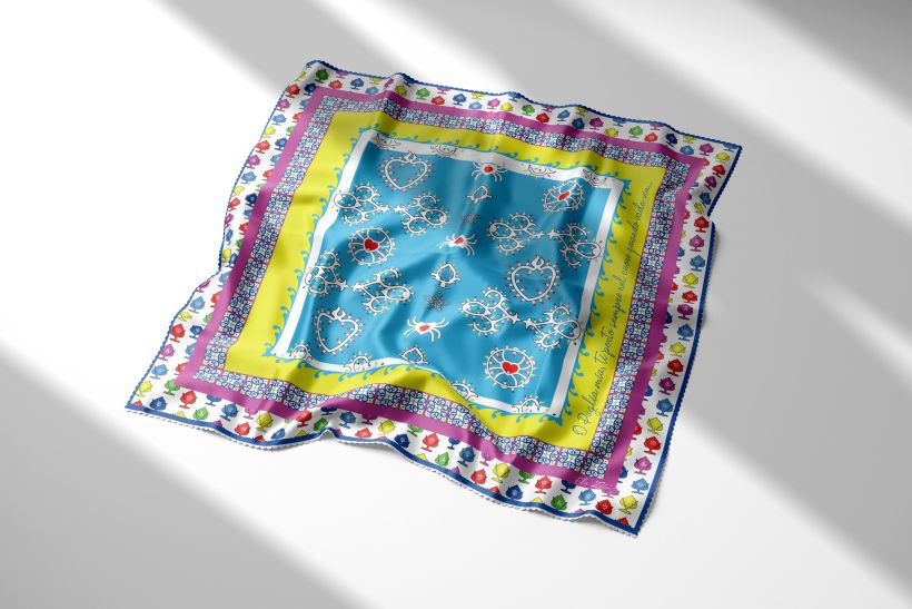 This scarf is inspired by my region, Apulian, Italy. I worked on "luminarie", particular and unique lights of my land.