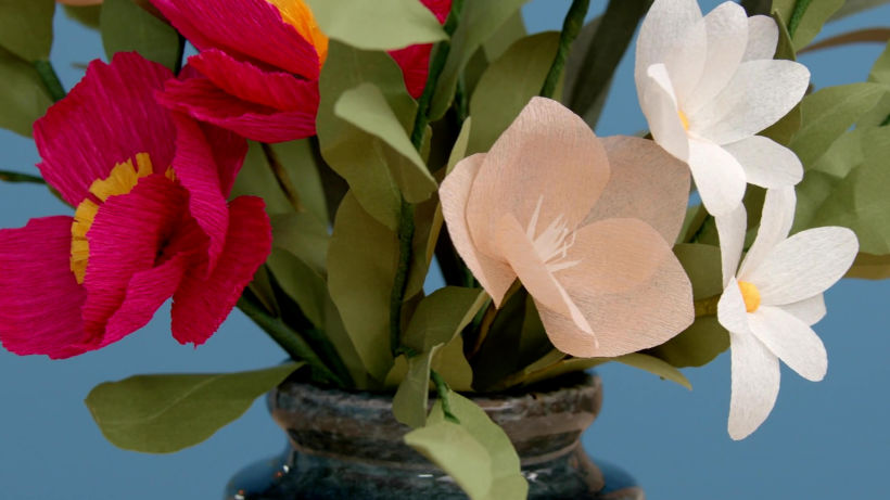 Materiales básicos para crear flores de papel 6