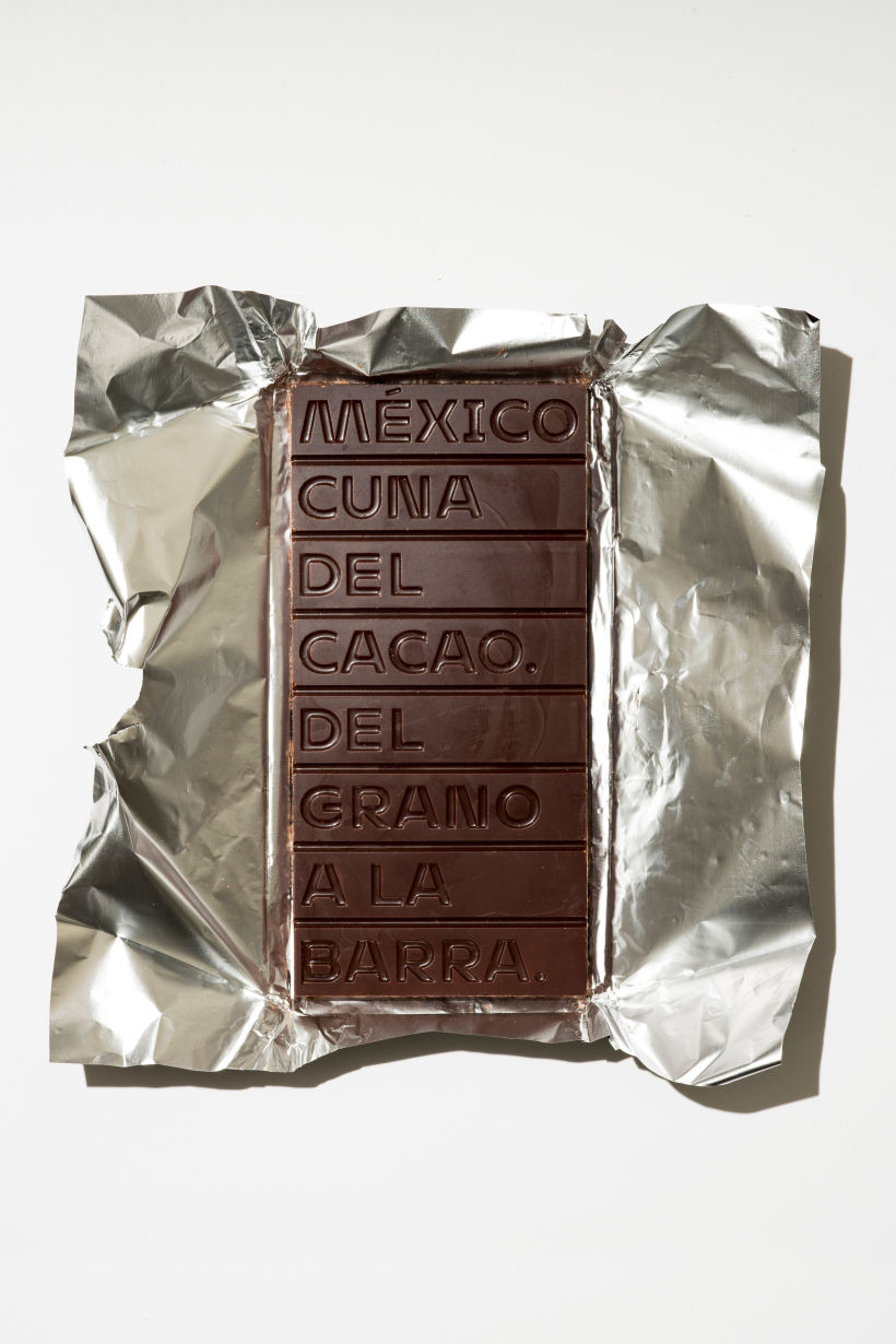 Branding en una marca de chocolate, donde la tipografía también está pensada para representar una idea