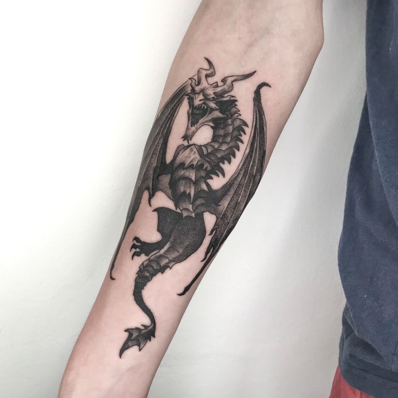 Tatuajes de dragones y serpientes 0