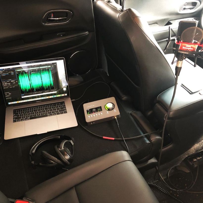 Montaje de grabación creado por Jason dentro de un coche.