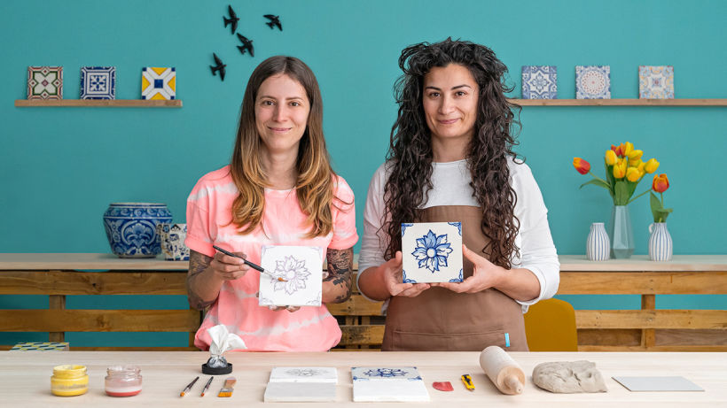Marisa y Alba, fundadoras de Gazete Azulejos.
