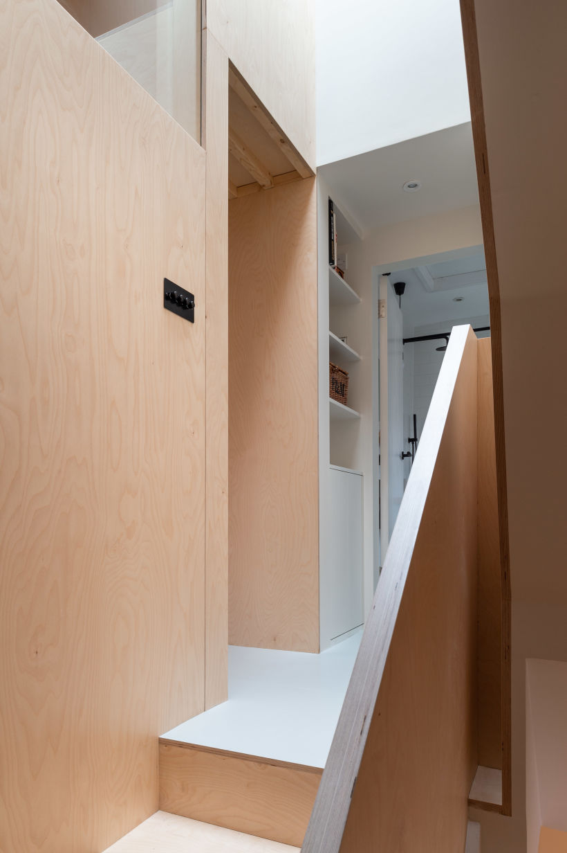Two and a Half Storey House by Bradley Van Der Straeten Architects - Stoke Newington, London, UK