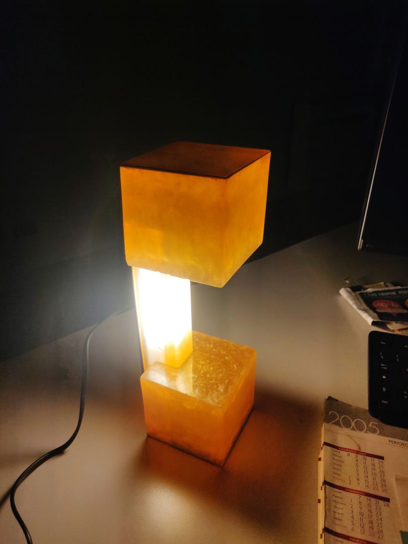 Il mio progetto del corso: Design e costruzione di lampade di resina 1