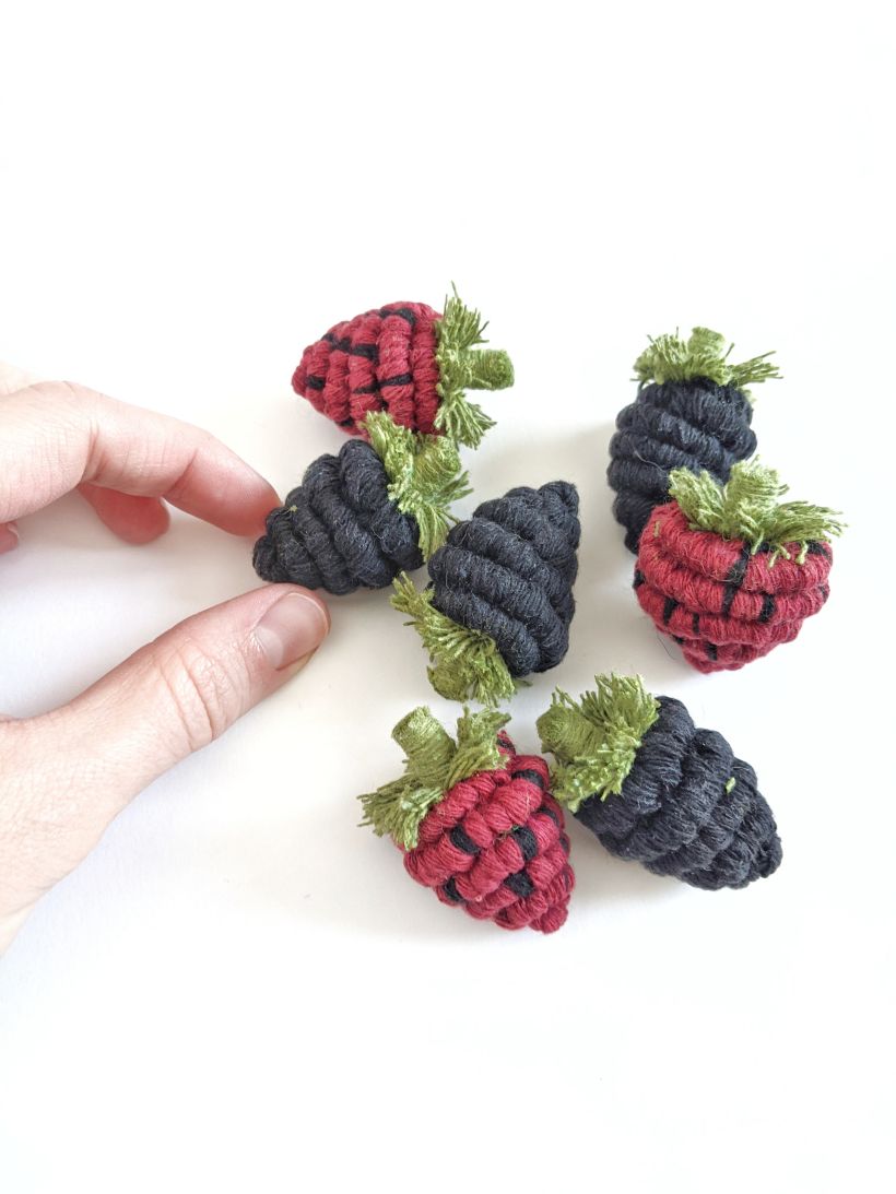 Macrame 3D Berry Sculptures  7