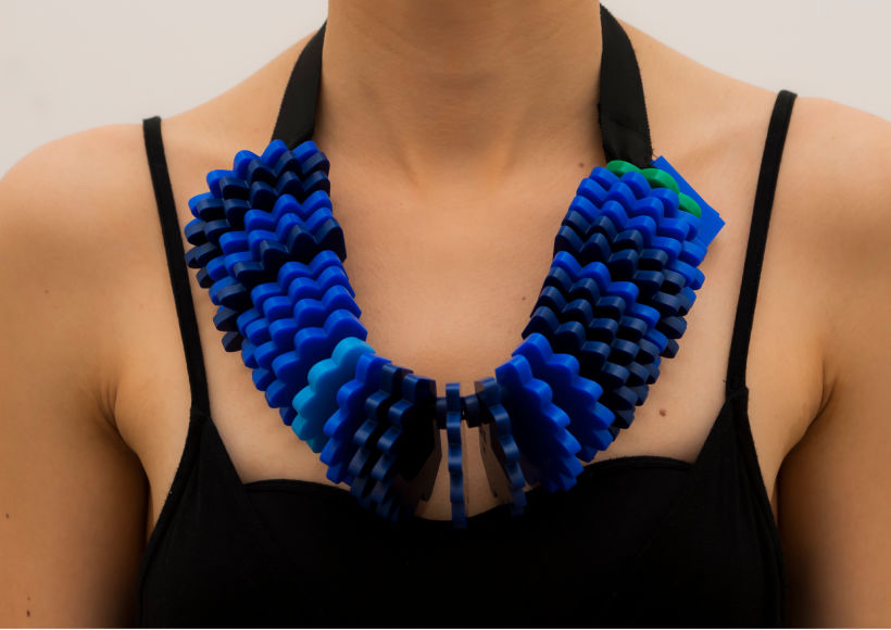 Necklace 02: A week of smog (higher pollution levels)