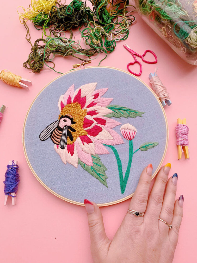 "Napping Bee" Hand Embroidery Pattern