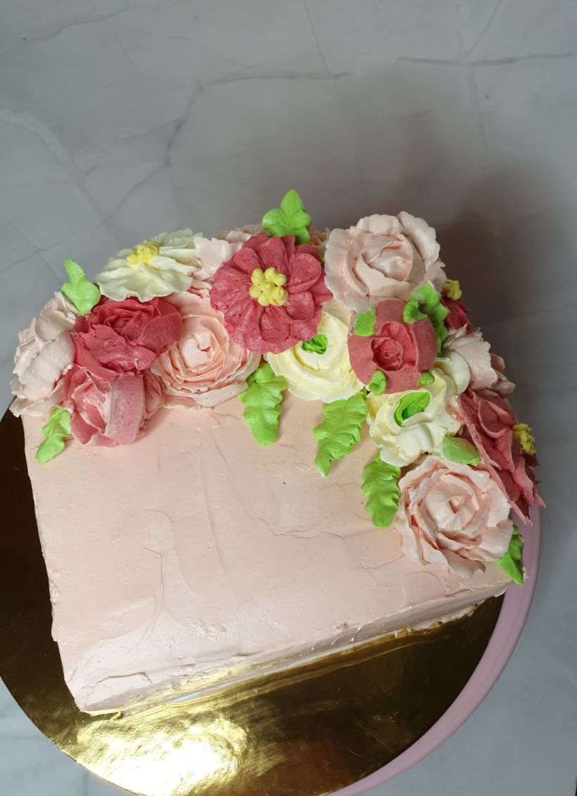 Lucia buttercream flower cake - 🌟 Master online class is available 💜  ✨Class is available in English And Indonesian subtitles now. ✨More  languages will open soon (Arabic subtitles and Spanish subtitles) Opening