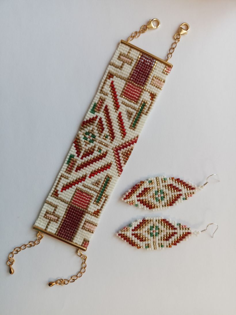 My project for course: Beaded Jewelry Design: Weave Elegant Patterns 10
