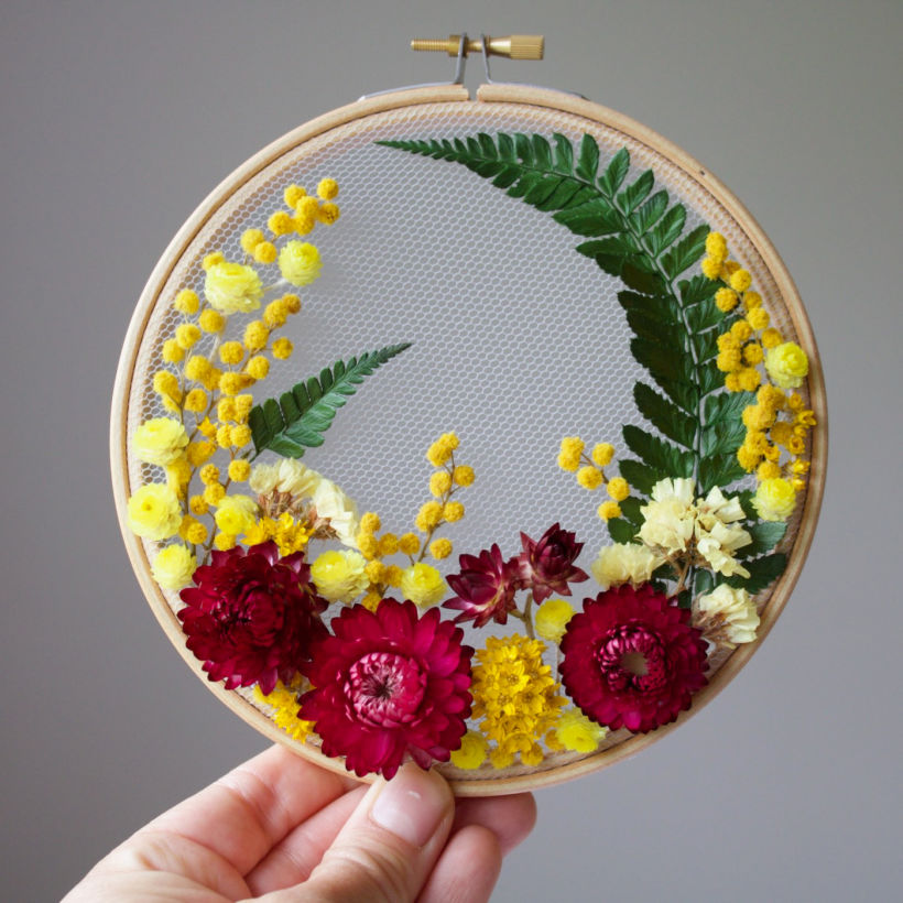 Make your own dried flower embroidery art