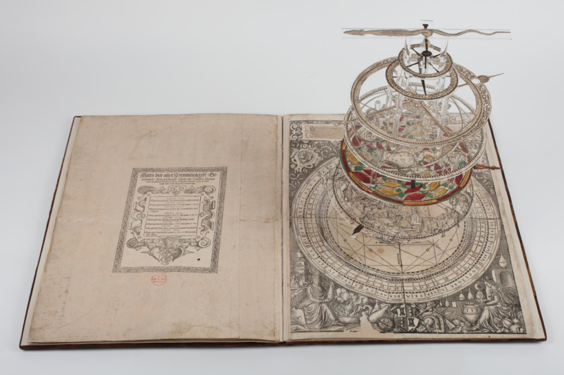 Unfolding history: the fascinating world of Pop Up Books 2