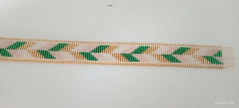 Mi proyecto del curso: Diseño de accesorios con cuentas: teje patrones elegantes 9