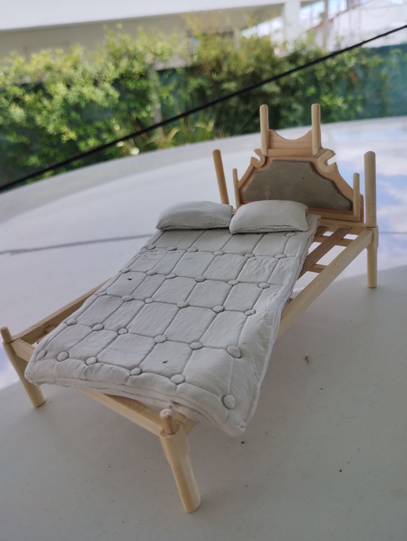 Construcción de colchón y detalles de la cama con masilla / Construction of mattress and bed details with mastic
