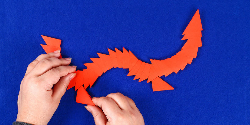 How to Make a Paper Dragon to Celebrate the Chinese New Year 11