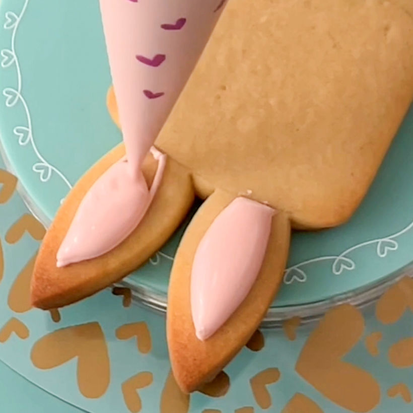 Easter cookies with VanilleCouture 5