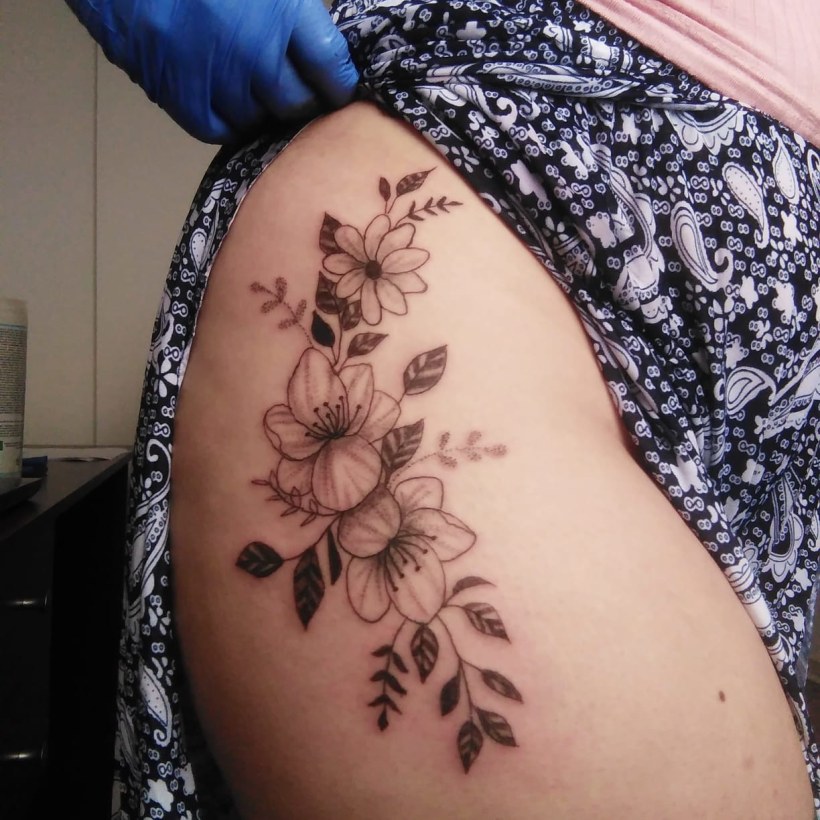 Mi Proyecto del curso: Tatuaje botánico con puntillismo | Domestika